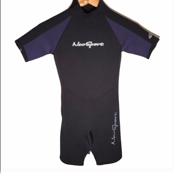 Kid’s NeoSport Short Sleeve 2.5mm Wetsuit - Picture 1 of 11